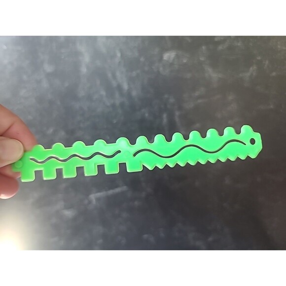 Vintage Kids Plastic Stencils - Picture 7 of 10